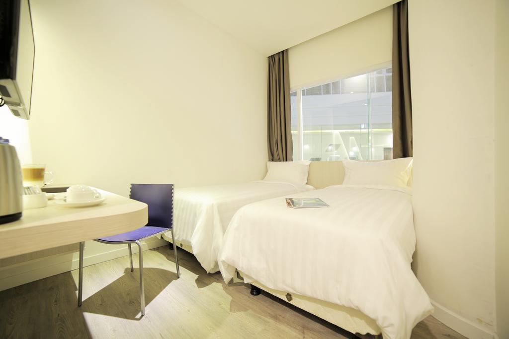Ozone Hotel Pantai Indah Kapuk Jakarta Extérieur photo