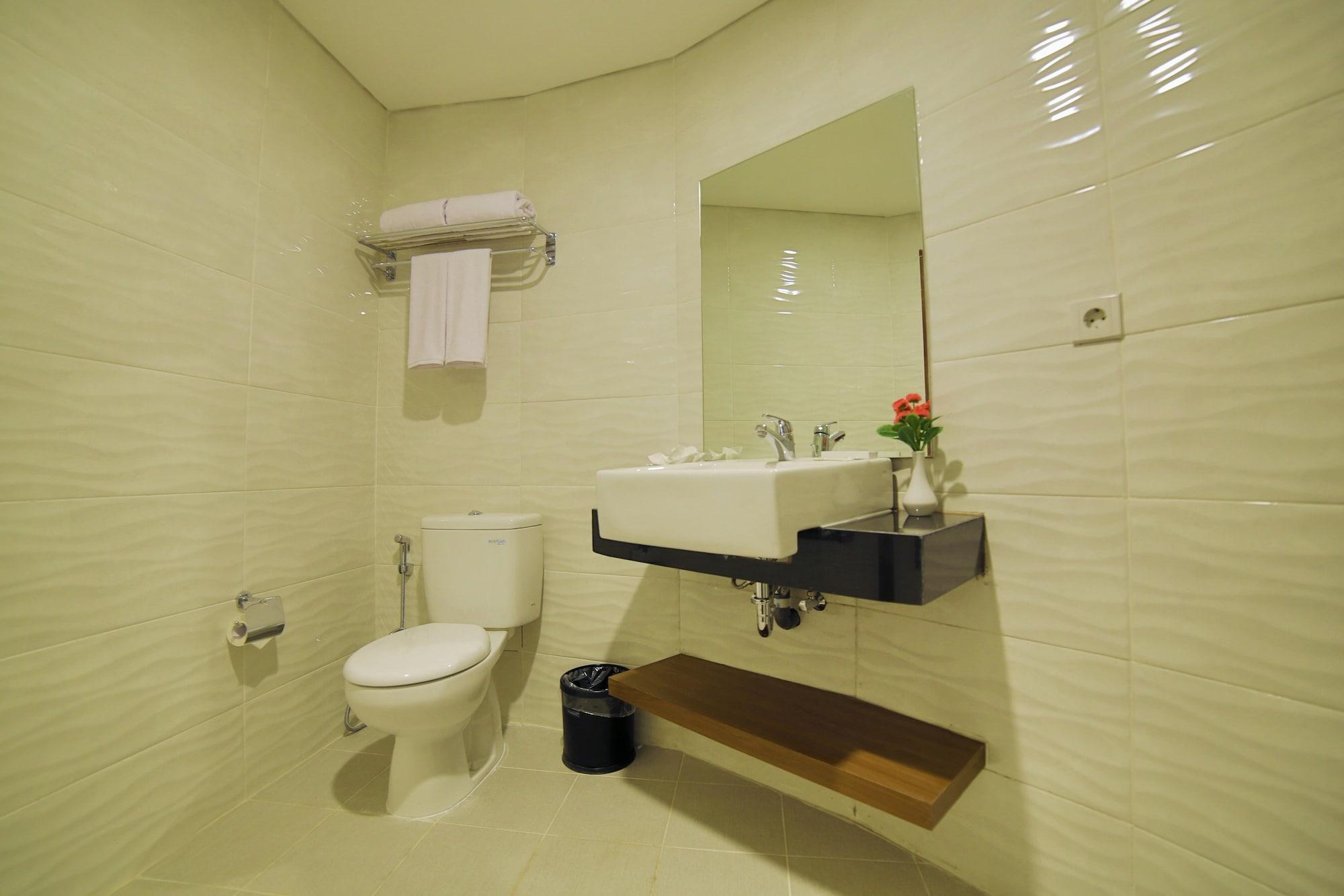 Ozone Hotel Pantai Indah Kapuk Jakarta Extérieur photo