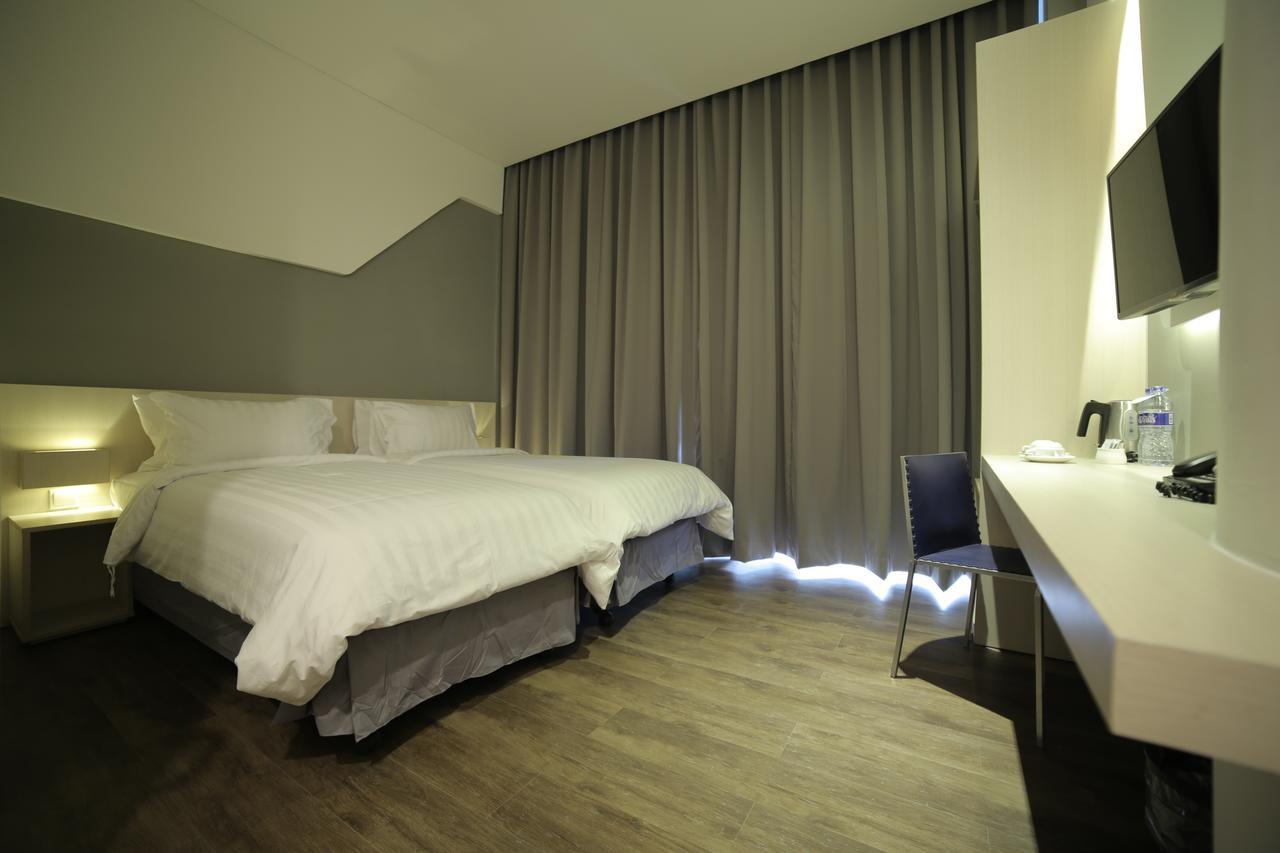 Ozone Hotel Pantai Indah Kapuk Jakarta Extérieur photo